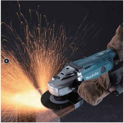 Pulidora Angular 15A 7" Makita GA7082